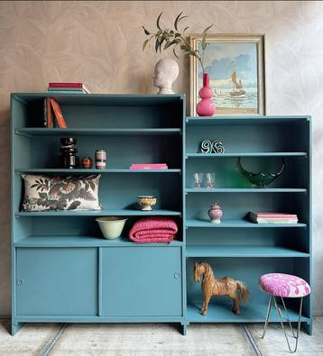Vintage petrol blauwe boekenkast wandkast
