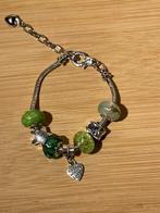 Leuke bedelarmband - alleen bezorgen!, Ophalen of Verzenden, Zo goed als nieuw, Met bedels of kralen, Groen