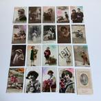 20 oude ansichtkaarten Kerst en Nieuw, Ophalen of Verzenden, 1920 tot 1940, Feest(dag)