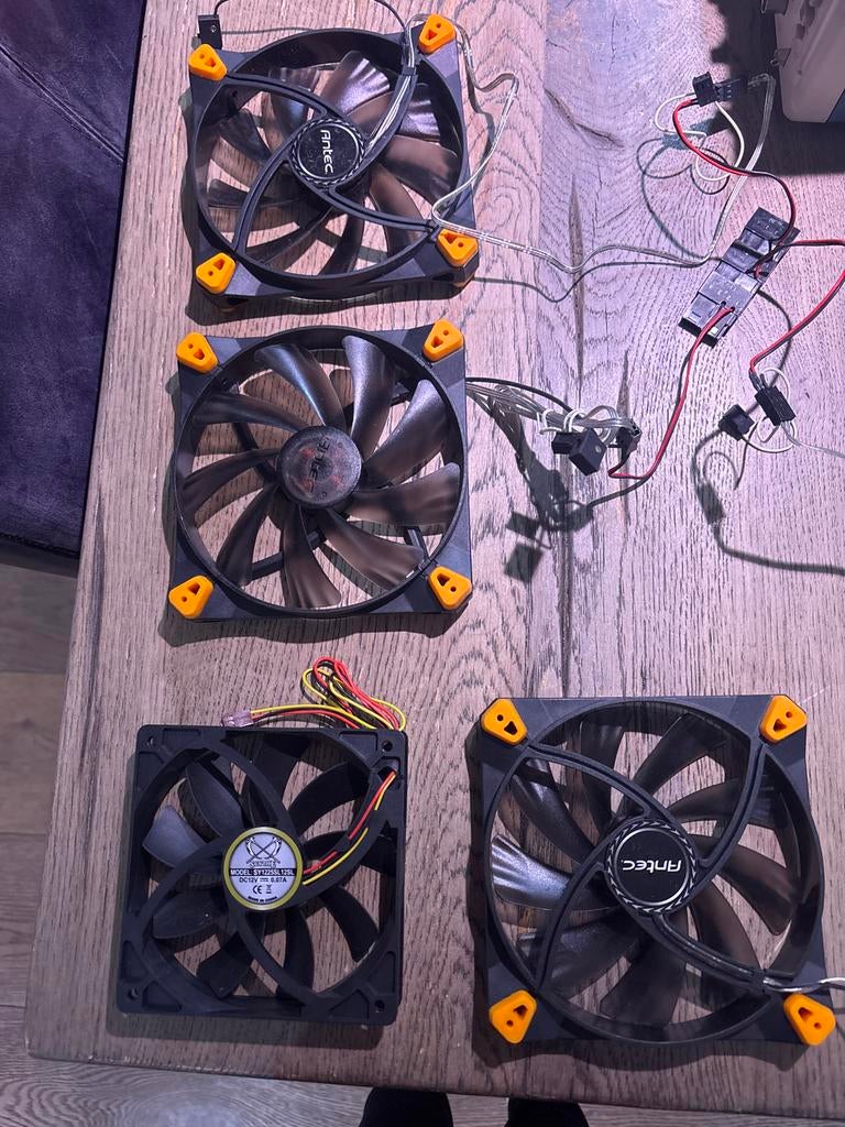 4 PC Ventilatoren - Antec & Scythe, Ophalen of Verzenden, Gebruikt, Luchtkoeling