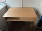 De tafel is gekocht bij IKEA., Huis en Inrichting, Ophalen of Verzenden, Zo goed als nieuw