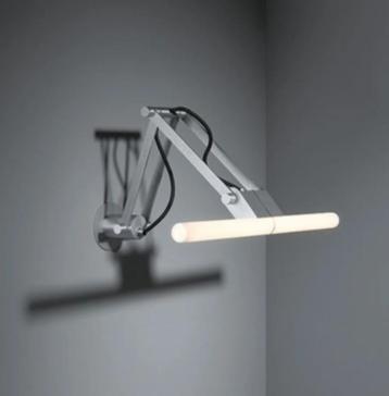 Modular Nomad Linestra Short – Design Wandlamp beschikbaar voor biedingen