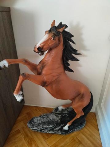 Groot Polystone Paard - Prachtig Decoratiebeeld beschikbaar voor biedingen