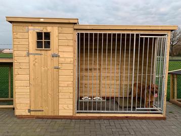 HONDENHOK OP MAAT -- nachtverblijf met kennel - van hout