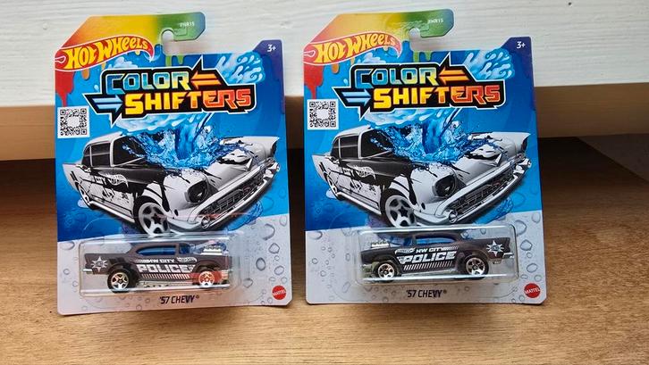 Hot Wheels Color Shifters '57 Chevy Error, Hobby en Vrije tijd, Modelauto's | Overige schalen, Nieuw, Ophalen of Verzenden
