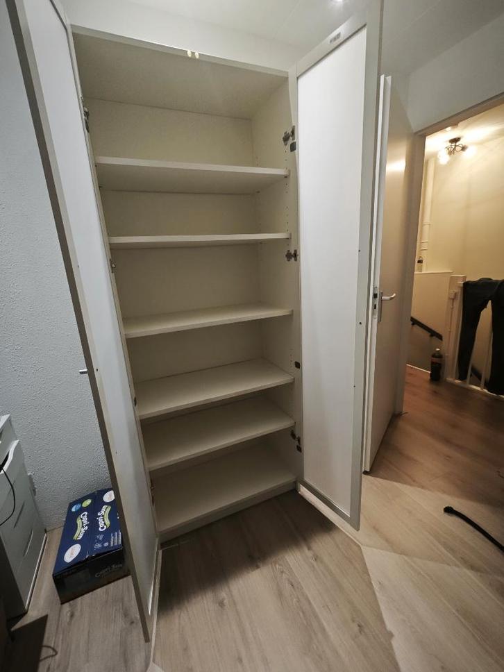 Billy kast Ikea, Huis en Inrichting, Kasten | Boekenkasten, Zo goed als nieuw, 50 tot 100 cm, 200 cm of meer, 25 tot 50 cm, Met deur(en)