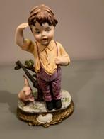 Vintage Porseleinen Beeldje Jongen met Konijn, Antiek en Kunst, Ophalen