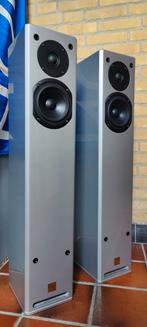 Xanadu DS 12 Zuiltjes - Hoogglans Zilvergrijs., Zo goed als nieuw, 60 tot 120 watt, Front, Rear of Stereo speakers, Ophalen