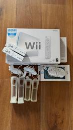 Nintendo Wii met div games, controlers, mics, balance board, Ophalen, Gebruikt, Met 3 controllers of meer, Met games