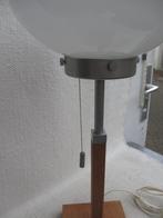Zeldzame Läreda tafellamp Ikea jaren 80, Huis en Inrichting, Lampen | Tafellampen, Ophalen of Verzenden, Gebruikt, Glas, 50 tot 75 cm