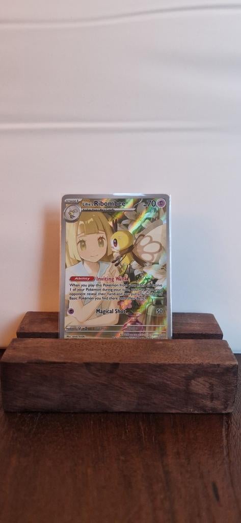 Lillie's Ribombee #164, Ophalen of Verzenden, Zo goed als nieuw, Losse kaart, Foil