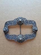 zilveren gesp Filigraan / zeeuwse knop gemerkt mooi formaat, Antiek en Kunst, Ophalen of Verzenden, Zilver