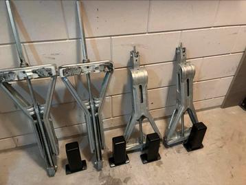 Uitdraai poten caravan nieuw beschikbaar voor biedingen