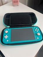 Nintendo Switch Lite Turquoise + Hoes + oplader, Spelcomputers en Games, Spelcomputers | Nintendo Switch Lite, Ophalen of Verzenden
