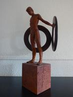 Beeld "De ringendrager", Antiek en Kunst, Kunst | Beelden en Houtsnijwerken, Ophalen of Verzenden