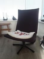 Draaifauteuil  Deens disign KEBE, Ophalen, 75 tot 100 cm, Stof, 50 tot 75 cm