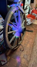 Groot antiek wagenwiel 75,00€, Antiek en Kunst, Antiek | Gereedschap en Instrumenten, Ophalen