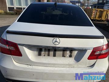 MERCEDES E KLASSE W212 wit 149 achterklep 2009-2013 beschikbaar voor biedingen