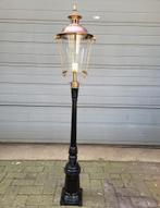Klassiek monumentale lantaarnpaal met koperen lamp gietijzer, Ophalen