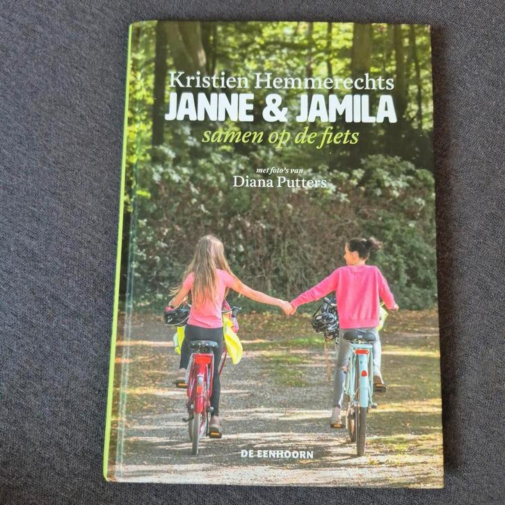 (21)Janne & Jamila: Samen op de fiets, Boeken, Kinderboeken | Jeugd | onder 10 jaar, Zo goed als nieuw, Fictie algemeen, Ophalen of Verzenden