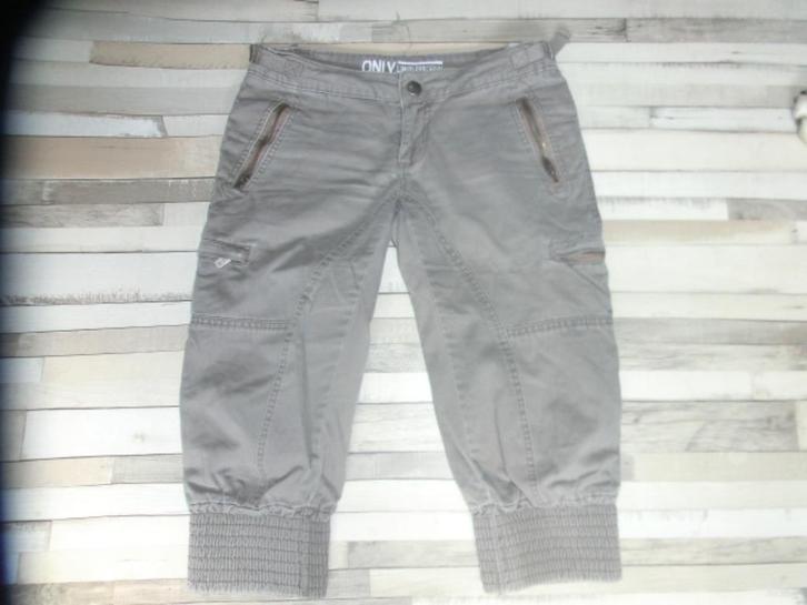 Only leuke 3-kwart broek maat 36., Kleding | Dames, Broeken en Pantalons, Zo goed als nieuw, Maat 36 (S), Bruin, Driekwart, Ophalen of Verzenden