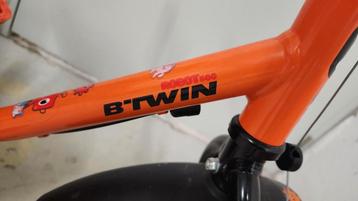 BTwin robot 500 14inch bike  beschikbaar voor biedingen