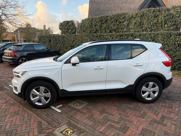 Volvo XC40 T2 129pk 2021 Wit, Auto's, Volvo, Particulier, XC40, Achteruitrijcamera, Airconditioning, Android Auto, Apple Carplay