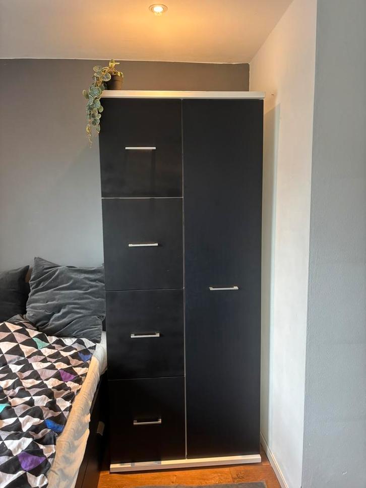 kledingkast zwart  200x82,5, Huis en Inrichting, Kasten | Kledingkasten, Gebruikt, 150 tot 200 cm, 50 tot 100 cm, 50 tot 75 cm