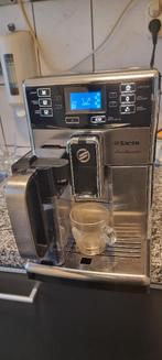 Saeco koffie machine met functie cappuccino, Ophalen, Gebruikt, 10 kopjes of meer, Afneembaar waterreservoir