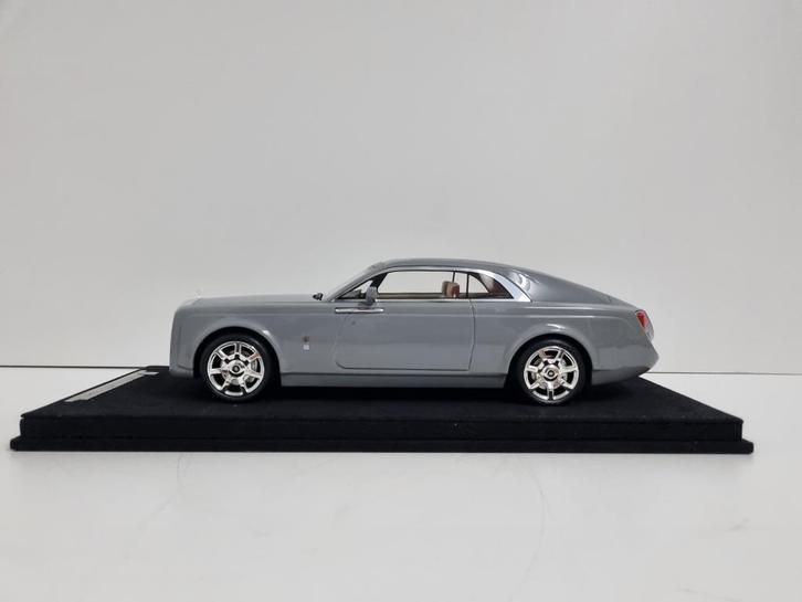 AB Models
Rolls Royce Sweptail
Cement Grey
1/30
1:18 Nieuw, Hobby en Vrije tijd, Modelauto's | 1:18, Nieuw, Auto, Ophalen of Verzenden