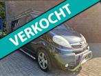 Opel Vivaro 2.5 CDTI L2H1 APK 07-26 airco trekhaak imperiaal, Voorwielaandrijving, Stof, Gebruikt, Origineel Nederlands