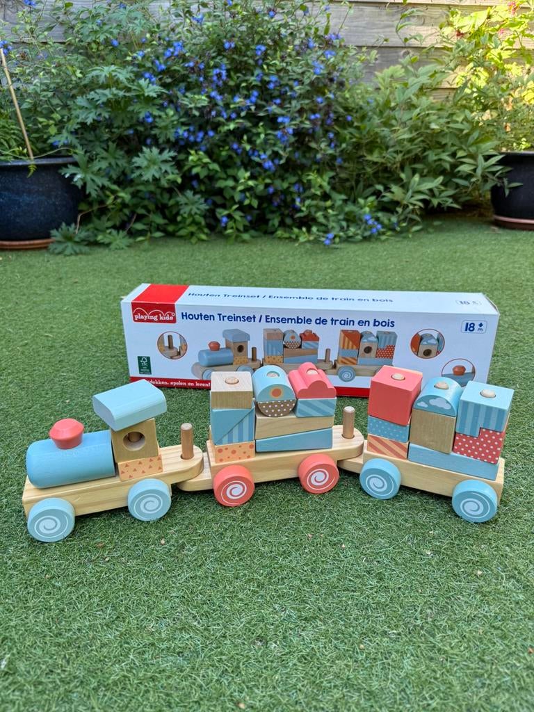 Playing kids houten trein, Ophalen, Zo goed als nieuw