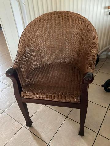 5 Stoelen beschikbaar voor biedingen