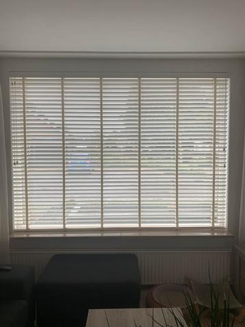Houten Jaloezie (raambekleding) beschikbaar voor biedingen