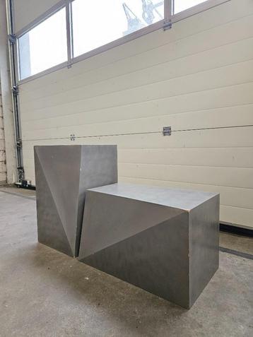 side-table sokkel display beton-look beschikbaar voor biedingen