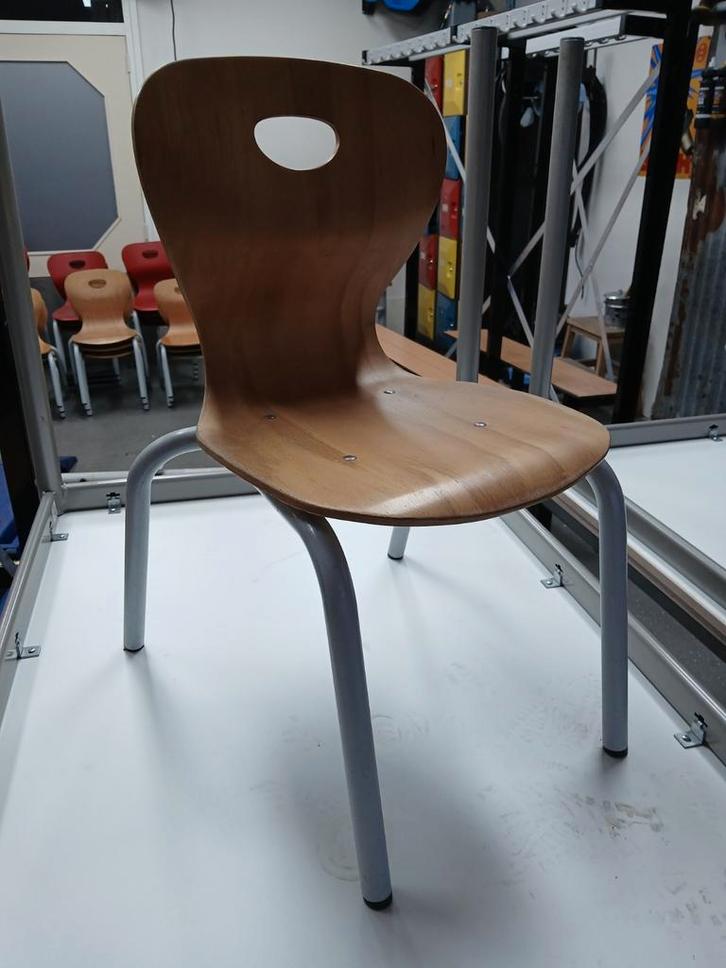 Schoolstoel kinderstoel, Kinderen en Baby's, Kinderstoelen, Gebruikt, Overige typen, Ophalen