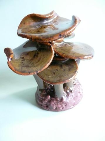 keramische paddestoel / spikkelzwam groen (13) handmade beschikbaar voor biedingen
