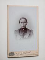 CDV Deventer Jongedame, Gebruikt, Foto, Ophalen of Verzenden, Voor 1940