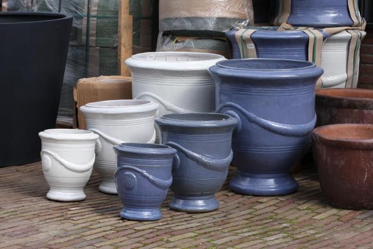 Nieuwe Anduze stijl bloempotten aardewerk geglazuurd, Tuin en Terras, Bloempotten, Nieuw, Aardewerk, Binnen, Balkon, Tuin, Minder dan 40 cm