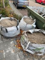 Ophoogzand GRATIS 3 volle zakken, Tuin en Terras, Zand, Ophalen, Gebruikt, Ophoogzand