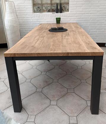 Te koop | mooie eetkamertafel mango | 220x100cm | nieuwstaat beschikbaar voor biedingen