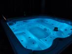 sunspa 5 persoons jacuzzi, Tuin en Terras, Bubbelbaden en Hottubs, Ophalen, Gebruikt, Afdekzeil, Vast