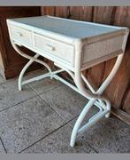 Vintage Rotan sidetable, tafel met Lades, Huis en Inrichting, Kasten | Dressoirs, Ophalen, Gebruikt, 25 tot 50 cm, 50 tot 100 cm