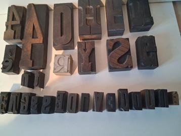 Drukkerij letters & cijfers beschikbaar voor biedingen