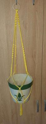 2 Handgemaakte Macrame planten hangers geel 85 cm lang, Huis en Inrichting, Kamerplanten, Verzenden, Overige soorten, Minder dan 100 cm