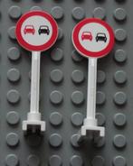 14pb05 (1) 2x white Road Sign Round with No Overtaking Patte, Ophalen of Verzenden, Gebruikt