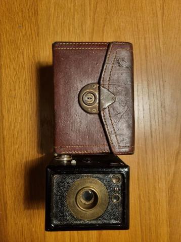 Vintage Cornet Camera met Lederen Tas beschikbaar voor biedingen