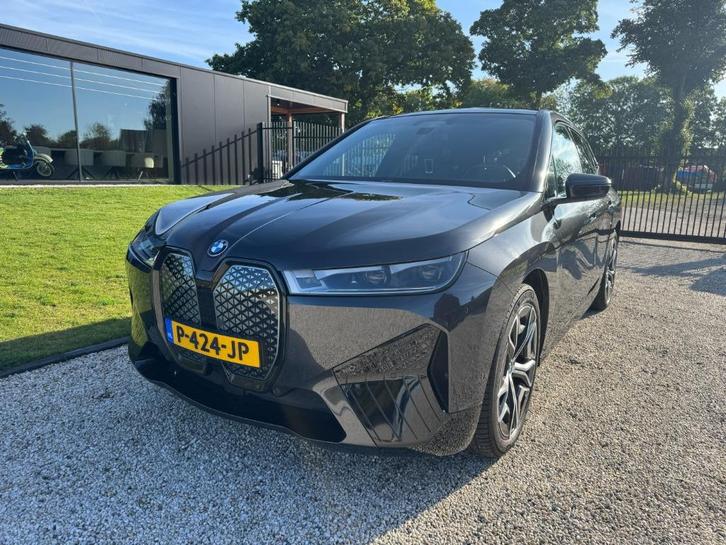 Online veiling: BMW iX Xdrive50 524pk Aut 2022 Grijs, Auto's, BMW, Bedrijf, iX, Elektrisch, SUV of Terreinwagen, Automaat, Origineel Nederlands