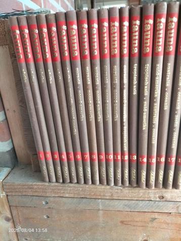 Fauna encyclopedie beschikbaar voor biedingen
