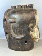 251049 Oud Afrikaans Suku helm masker uit Congo., Ophalen of Verzenden